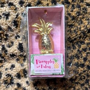 Pineapples and Palms Gold Bottle Stopper Kate aspen